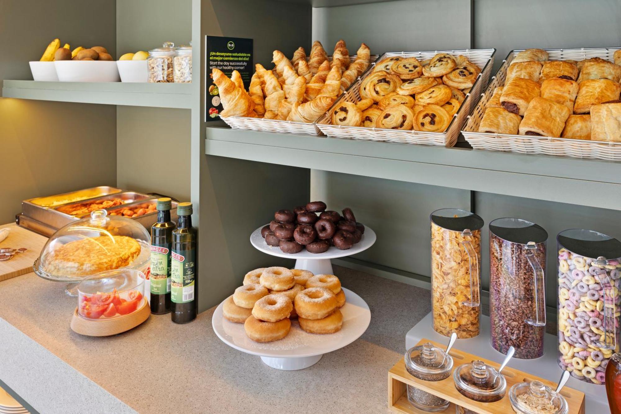 B&B Hotel קסטרו אורדיאלס מראה חיצוני תמונה
