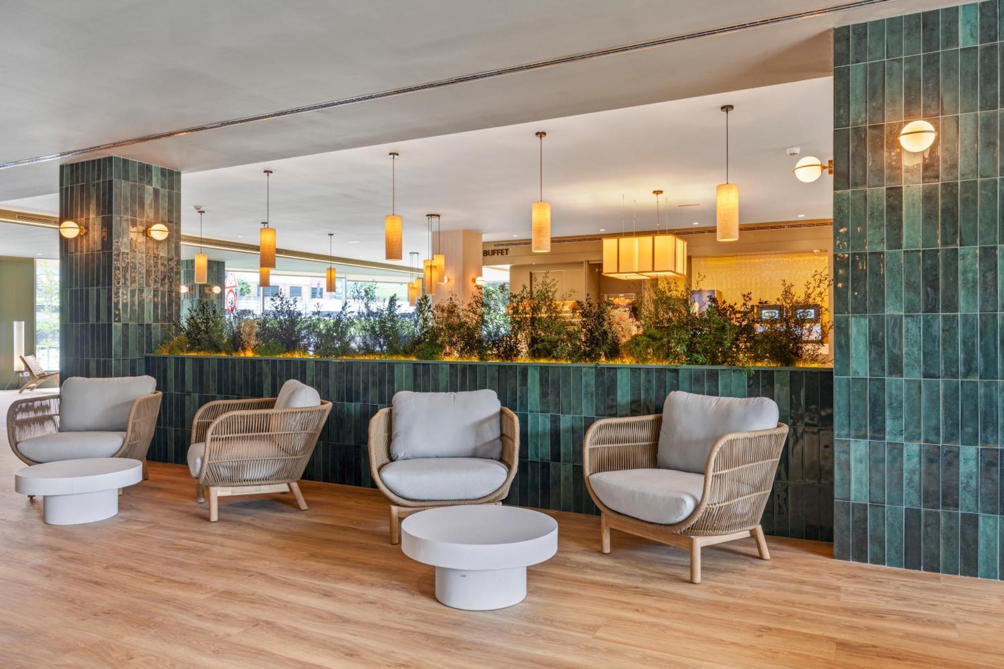 B&B Hotel קסטרו אורדיאלס מראה חיצוני תמונה