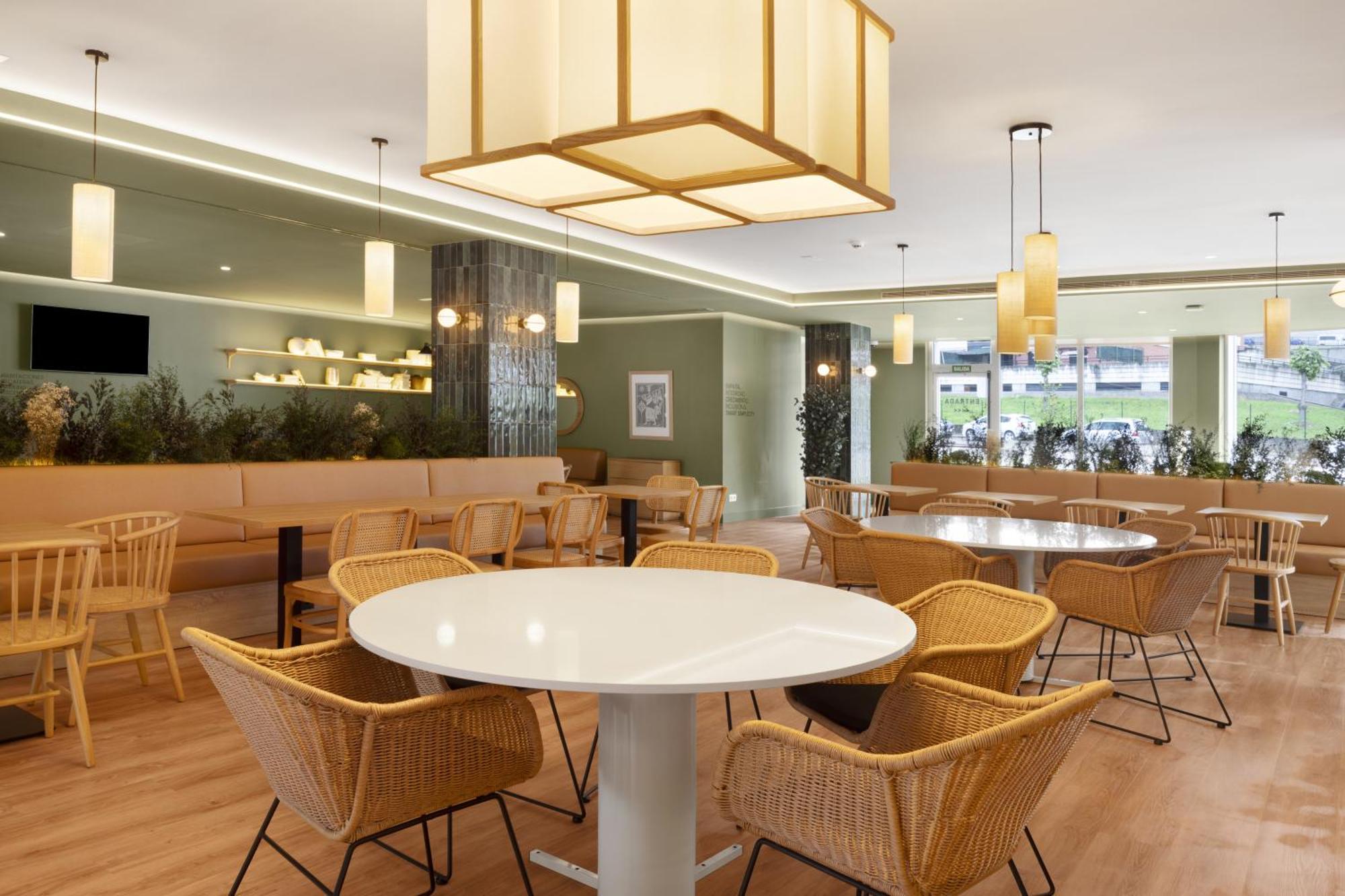 B&B Hotel קסטרו אורדיאלס מראה חיצוני תמונה