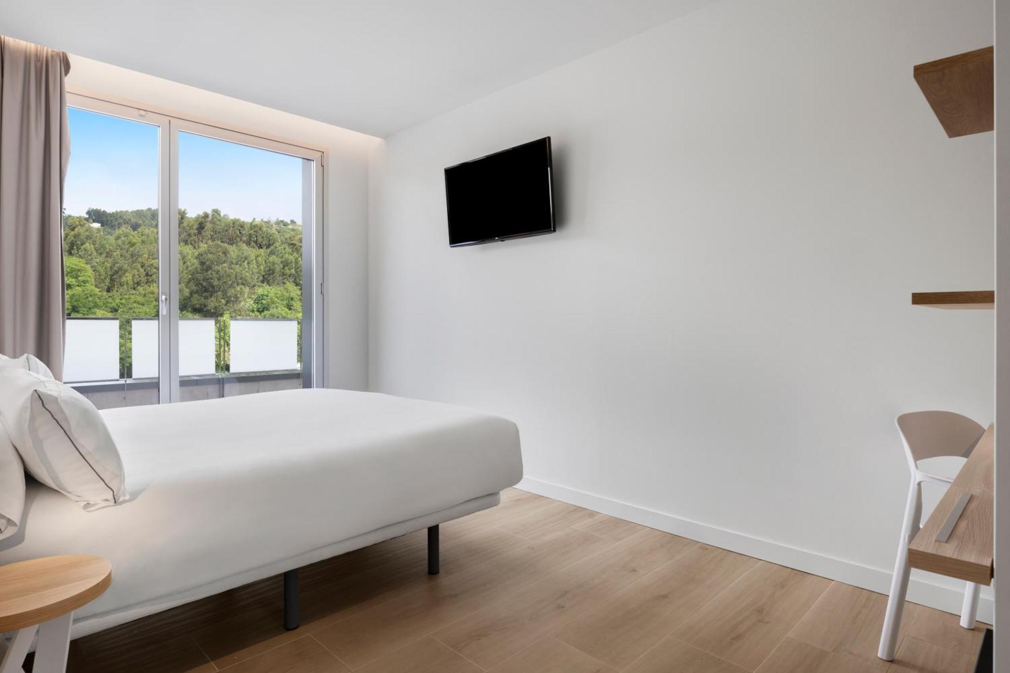 B&B Hotel קסטרו אורדיאלס מראה חיצוני תמונה